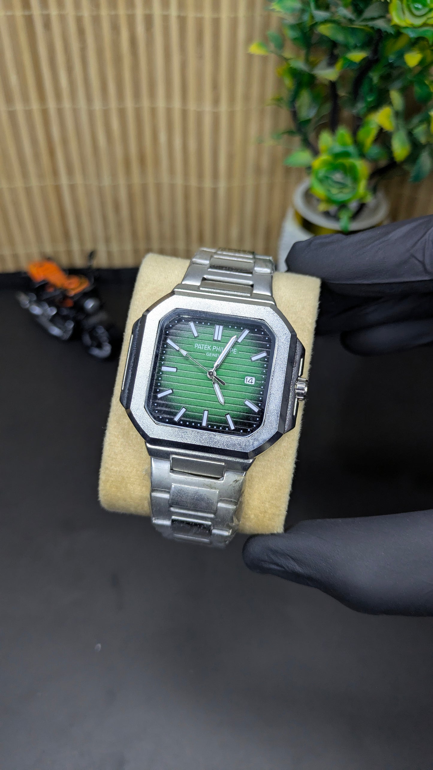 PATEK PHILLIPE (square)