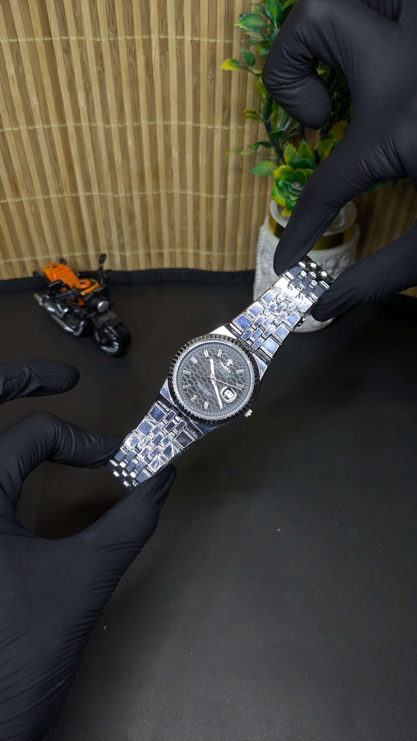 CLASSIC WATCH