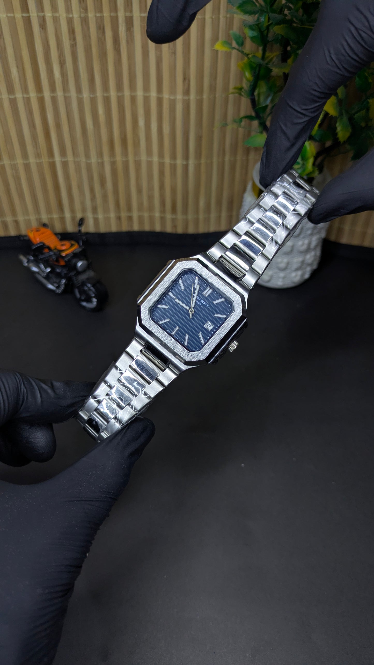 PATEK PHILLIPE (square)