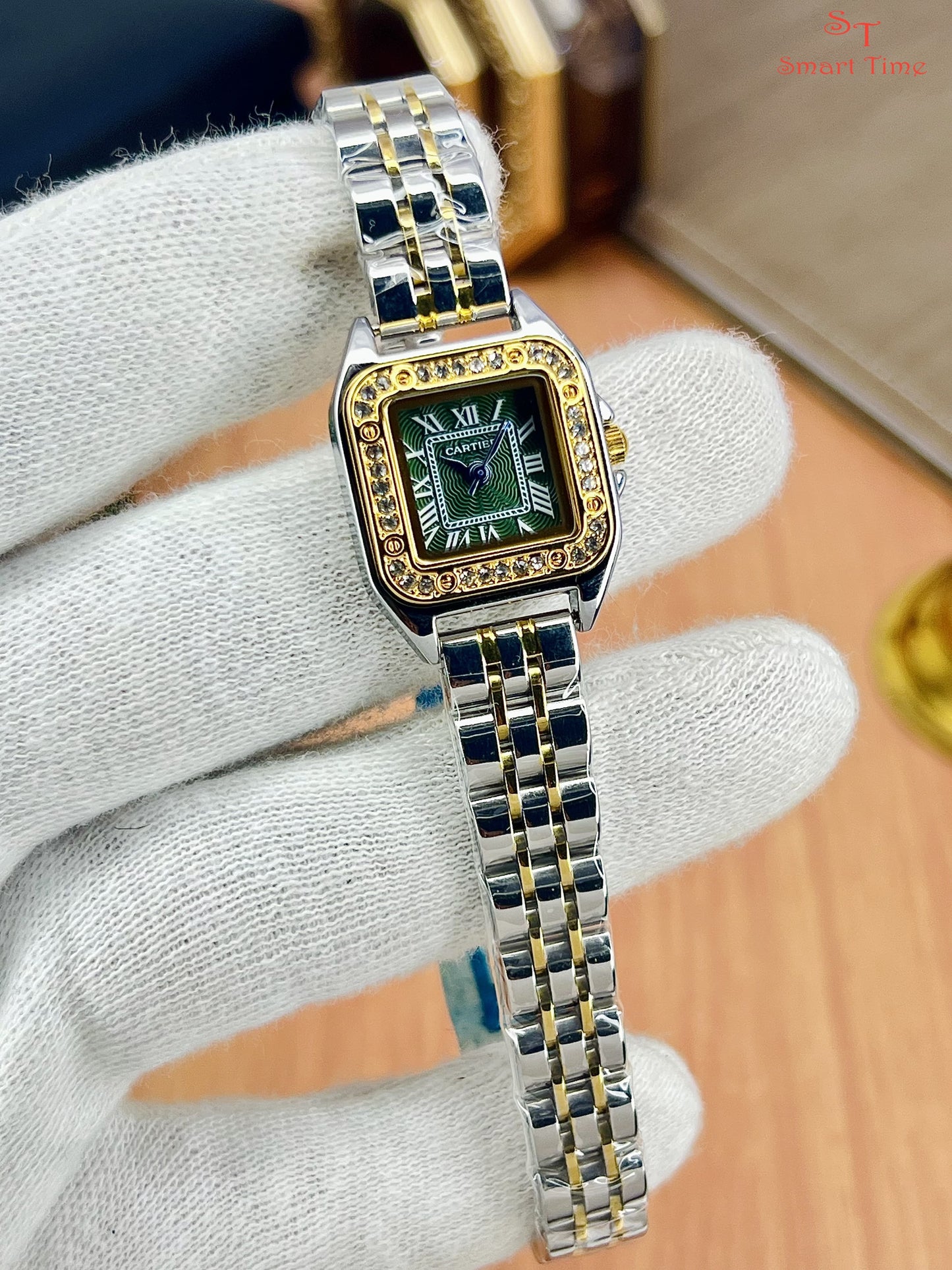 Cartier Ladies Watch⌚