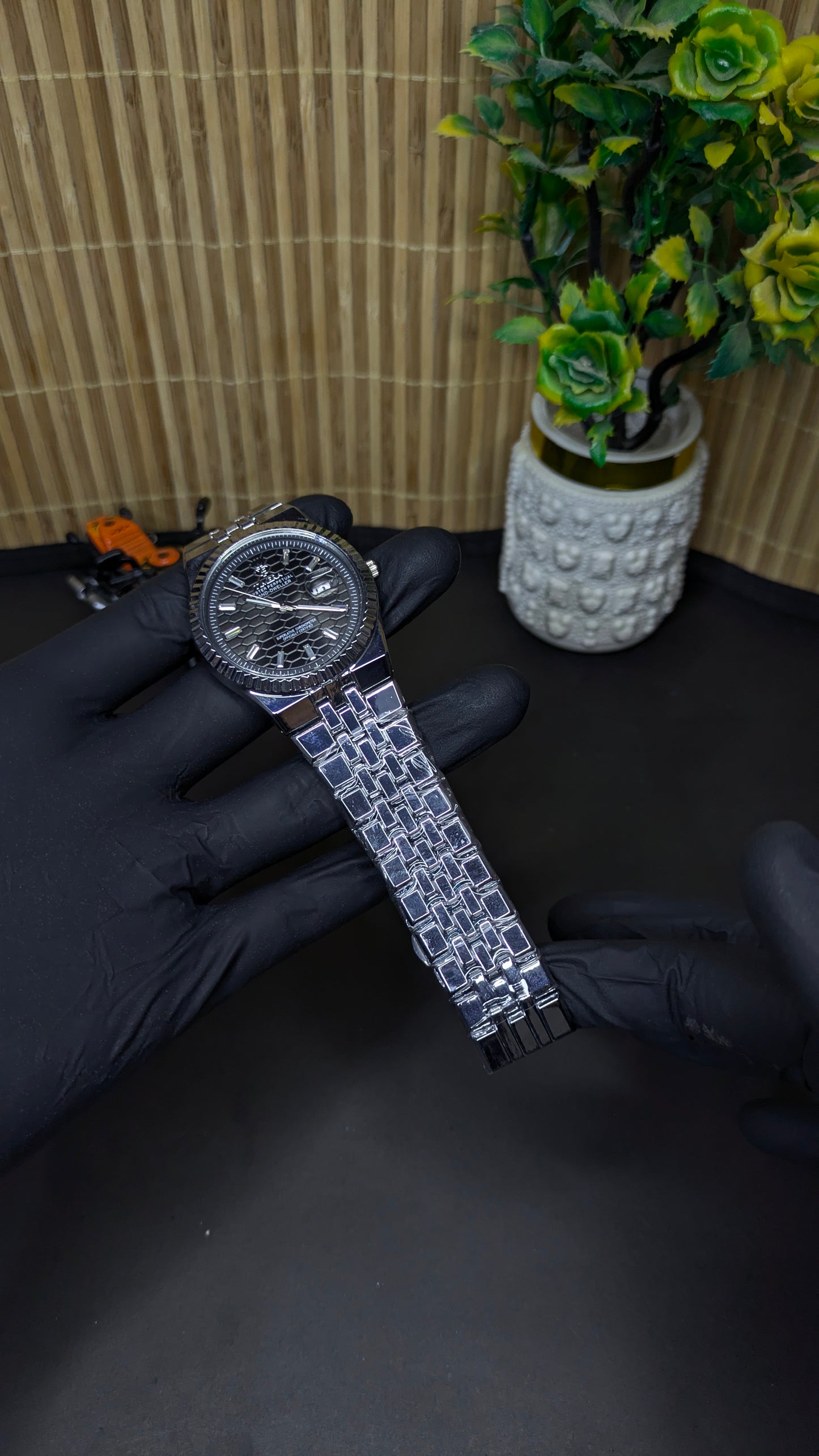 CLASSIC WATCH